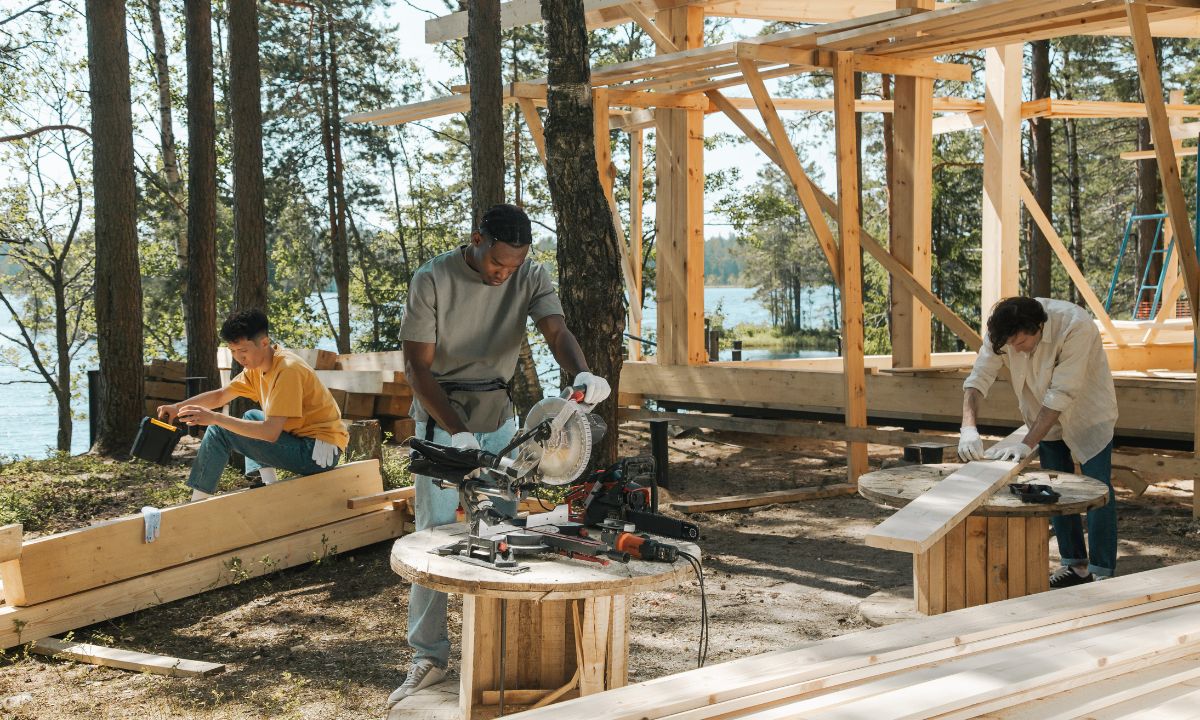 Can I Make a Living Doing Woodworking Complete Guide