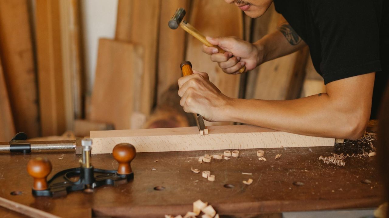 How to Start Woodworking A Beginner’s Guide to Tools, Techniques, and Project